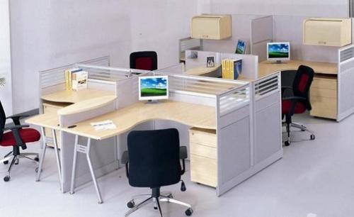 明亮的办公环境也需要办公家具的打造